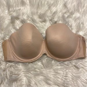 Torrid 40C Bra Tan Strapless Underwire Back Closure